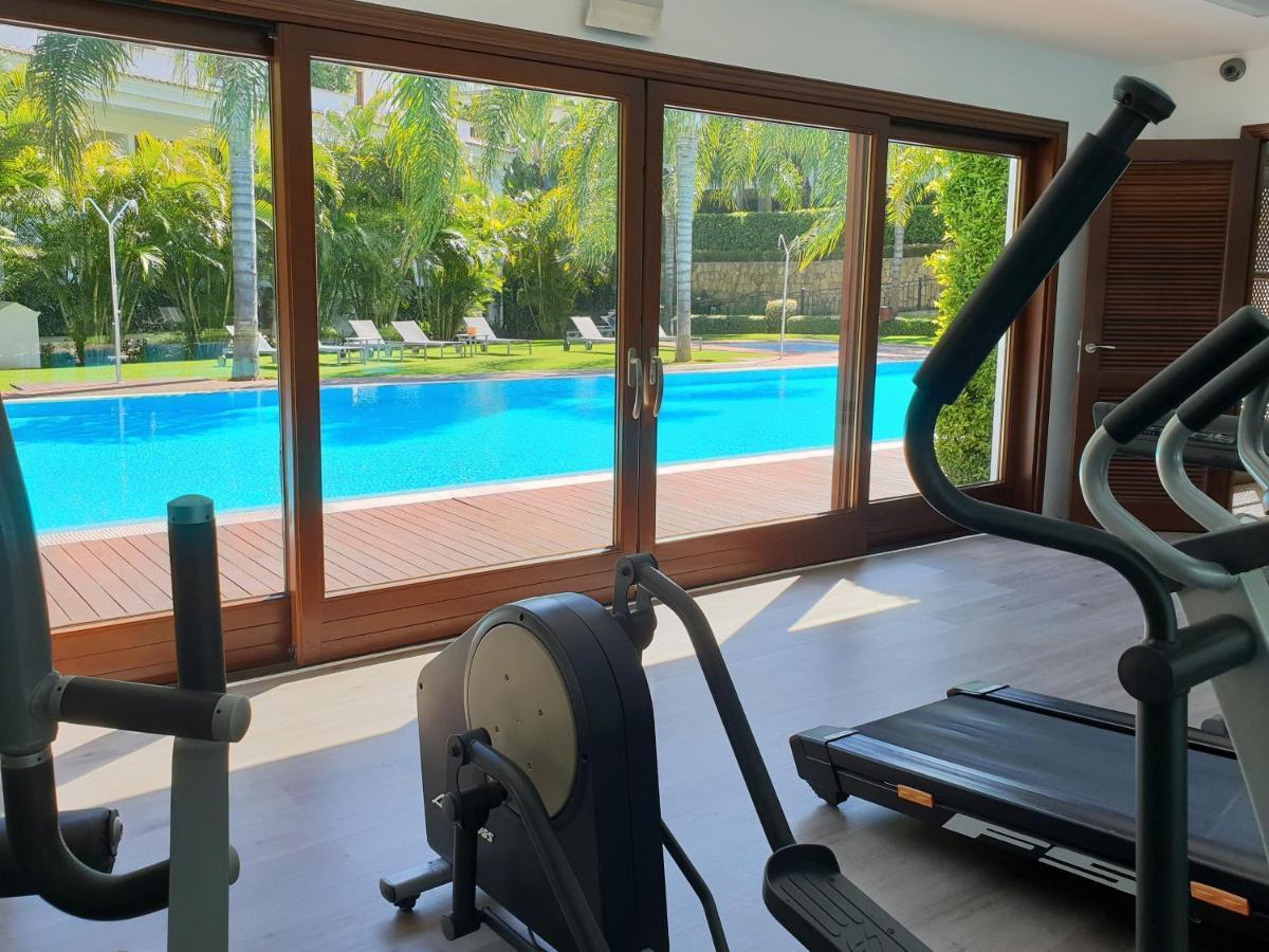 Luxury Apartment Frontal Beach In Doncella Beach 埃斯特波纳 外观 照片