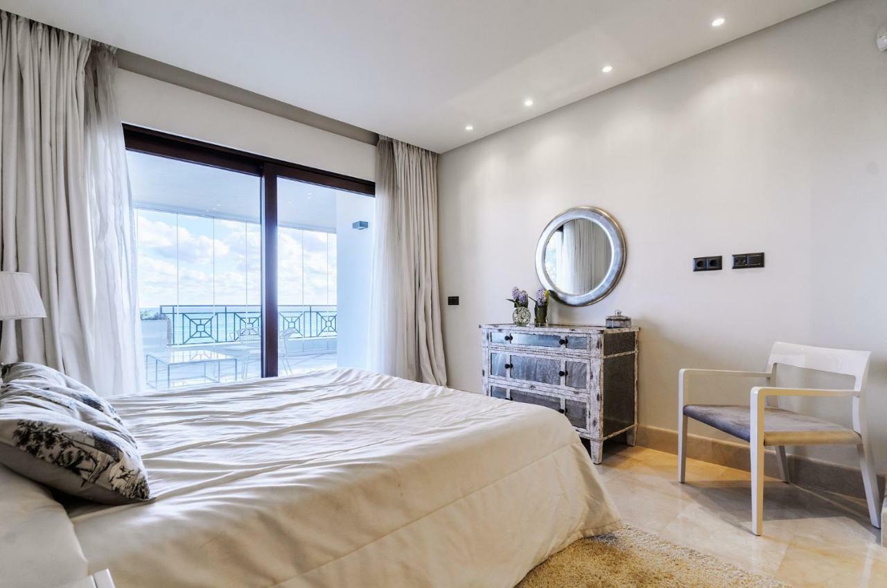 Luxury Apartment Frontal Beach In Doncella Beach 埃斯特波纳 外观 照片