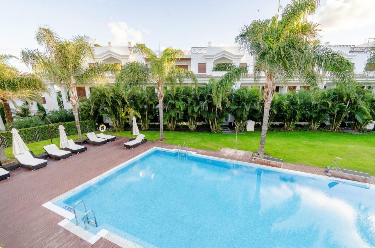 Luxury Apartment Frontal Beach In Doncella Beach 埃斯特波纳 外观 照片